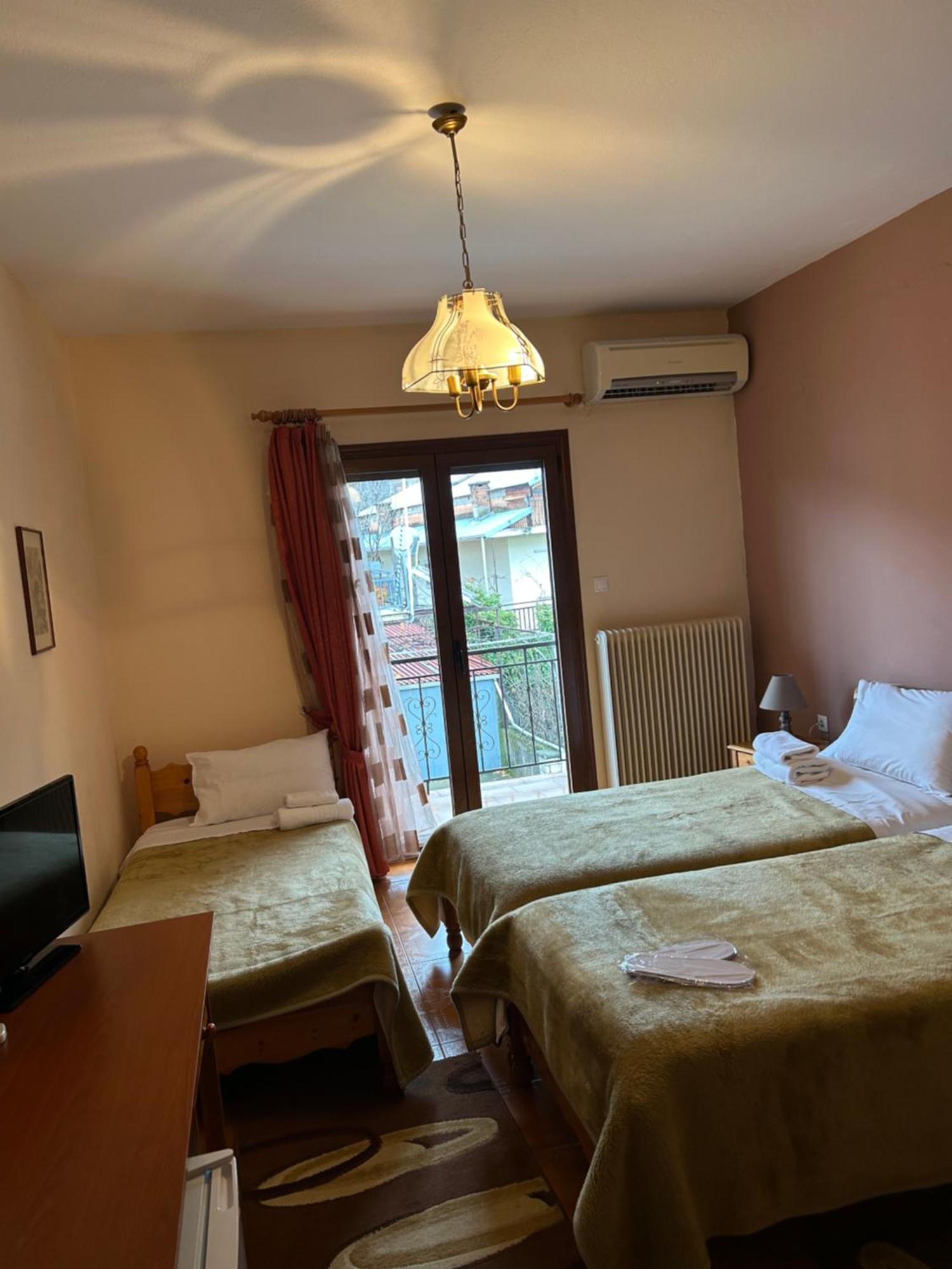 Hotel Aoos Konitsa Bagian luar foto