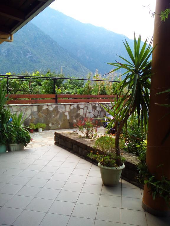 Hotel Aoos Konitsa Bagian luar foto