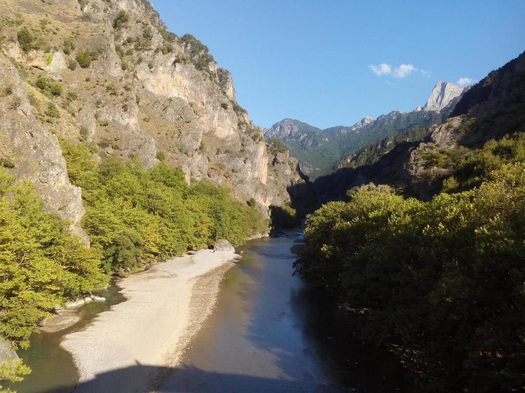 Hotel Aoos Konitsa Bagian luar foto